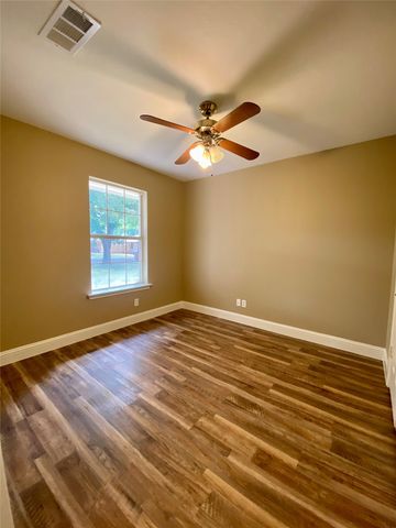 805 Lynn Street, Bonham, TX 75418