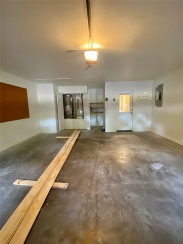 805 Lynn Street, Bonham, TX 75418