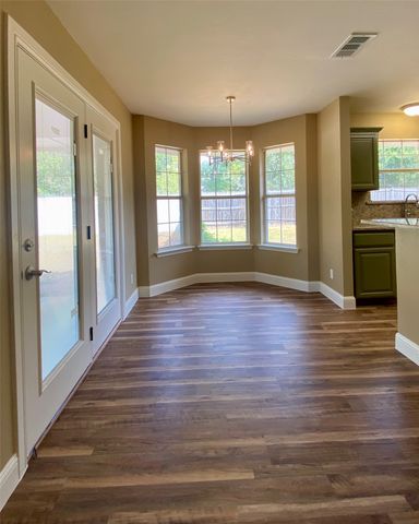 805 Lynn Street, Bonham, TX 75418