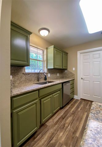 805 Lynn Street, Bonham, TX 75418