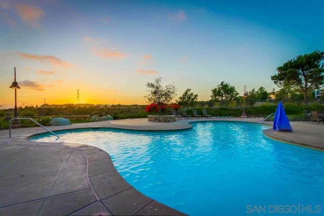 16750 Coyote Bush Dr 58, San Diego, CA 92127