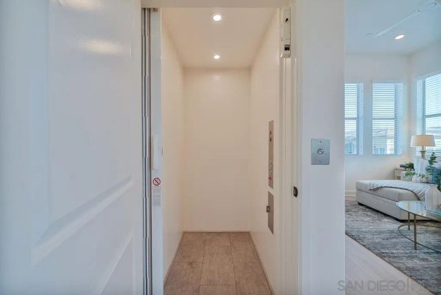 16750 Coyote Bush Dr 58, San Diego, CA 92127