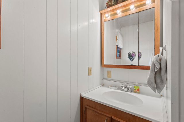 7439 Old Kountze Hwy, Silsbee, TX 77656