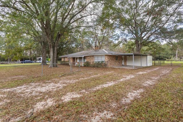 7439 Old Kountze Hwy, Silsbee, TX 77656