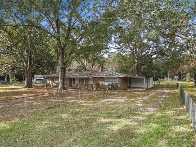 7439 Old Kountze Hwy, Silsbee, TX 77656
