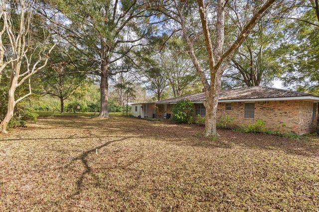 7439 Old Kountze Hwy, Silsbee, TX 77656