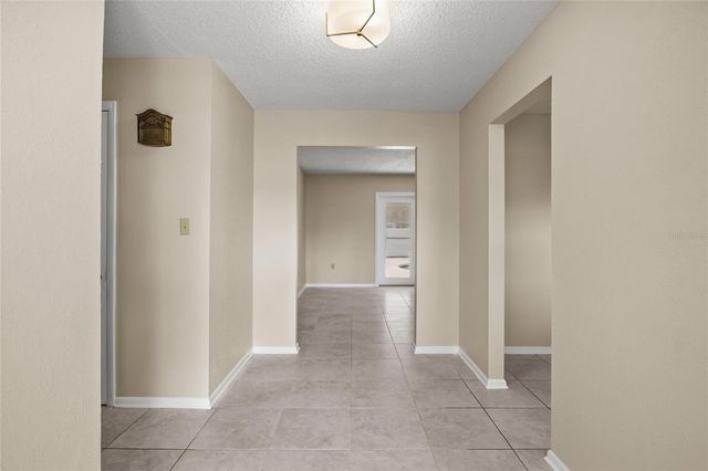 2024 CHARNES COURT, Lakeland, FL 33813