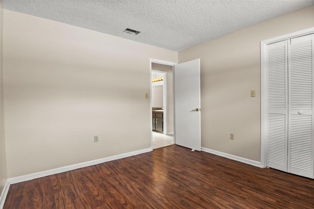 2024 CHARNES COURT, Lakeland, FL 33813