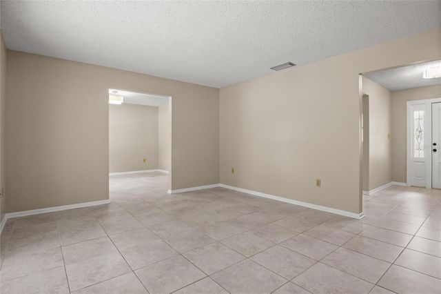 2024 CHARNES COURT, Lakeland, FL 33813