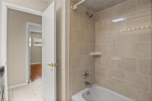 2024 CHARNES COURT, Lakeland, FL 33813