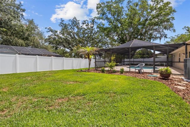 2024 CHARNES COURT, Lakeland, FL 33813