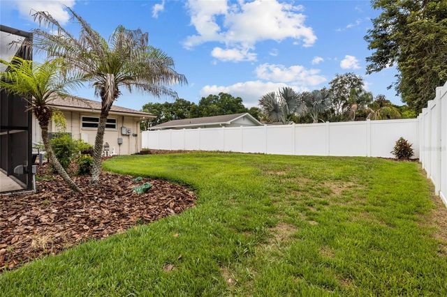 2024 CHARNES COURT, Lakeland, FL 33813