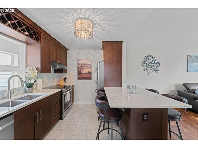 15711 Ne BEECH St 5F, Portland, OR 97230