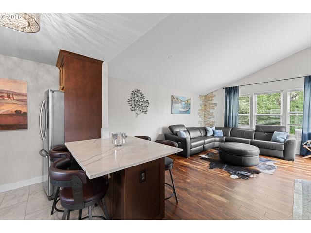 15711 Ne BEECH St 5F, Portland, OR 97230