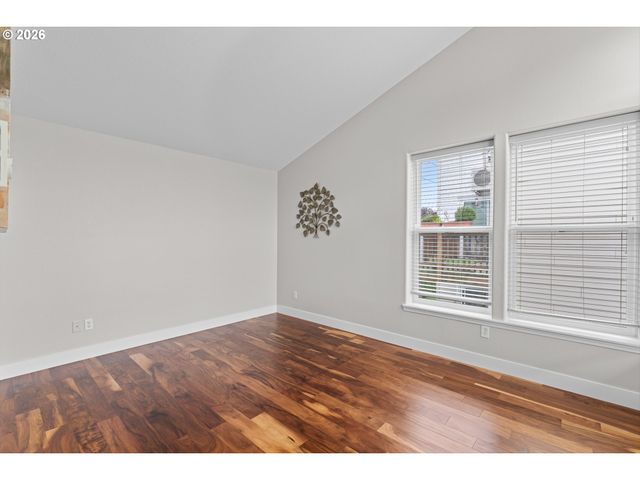 15711 Ne BEECH St 5F, Portland, OR 97230