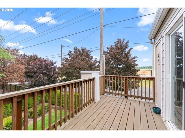 15711 Ne BEECH St 5F, Portland, OR 97230
