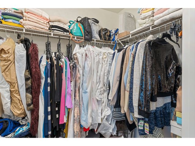 15711 Ne BEECH St 5F, Portland, OR 97230