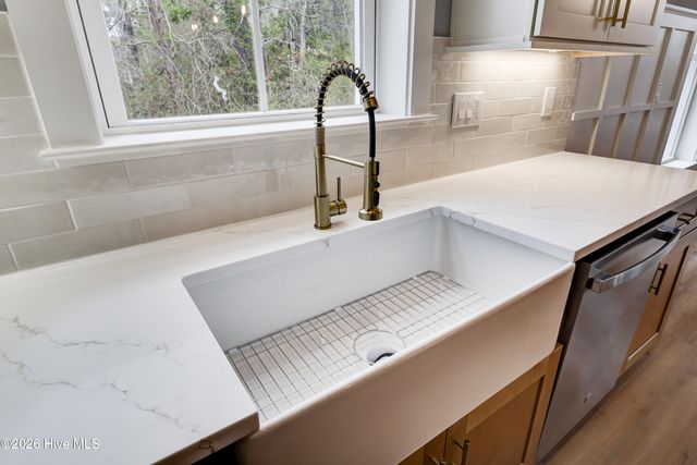 799 Marsh Rose Path NW, Calabash, NC 28467