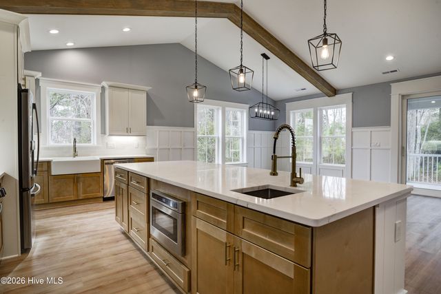 799 Marsh Rose Path NW, Calabash, NC 28467