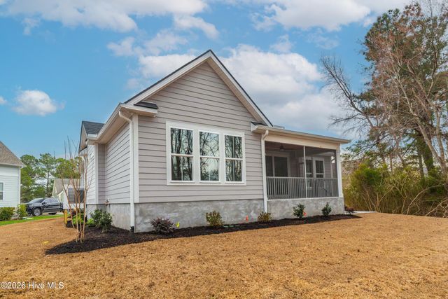 799 Marsh Rose Path NW, Calabash, NC 28467