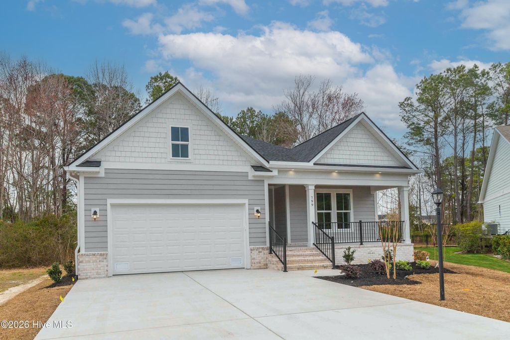 799 Marsh Rose Path NW, Calabash, NC 28467