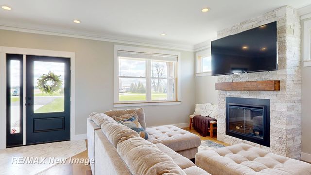 2374 S Thomas Road, Saginaw Twp, MI 48609