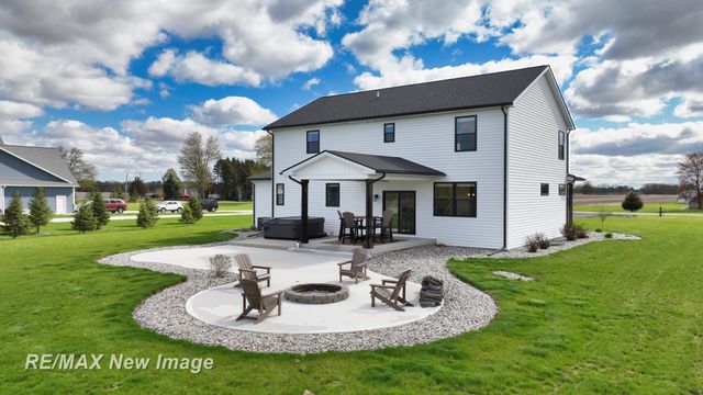 2374 S Thomas Road, Saginaw Twp, MI 48609
