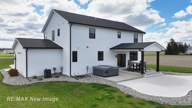 2374 S Thomas Road, Saginaw Twp, MI 48609