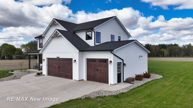 2374 S Thomas Road, Saginaw Twp, MI 48609