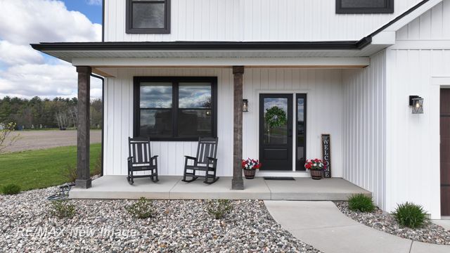 2374 S Thomas Road, Saginaw Twp, MI 48609