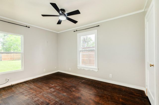 219 Camellia Street, Lake Jackson, TX 77566