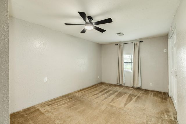 219 Camellia Street, Lake Jackson, TX 77566