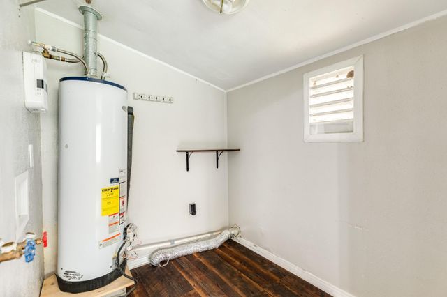 219 Camellia Street, Lake Jackson, TX 77566