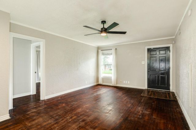 219 Camellia Street, Lake Jackson, TX 77566