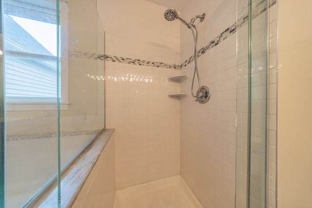 49 Bishops Forest Dr 49, Waltham, MA 02452