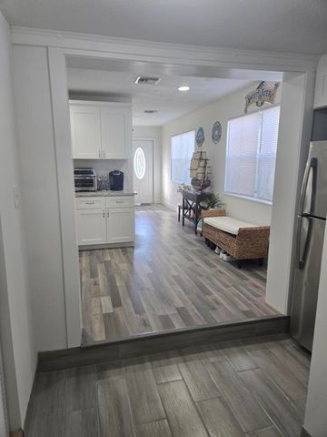 309 NW 6TH Avenue, Delray Beach, FL 33444