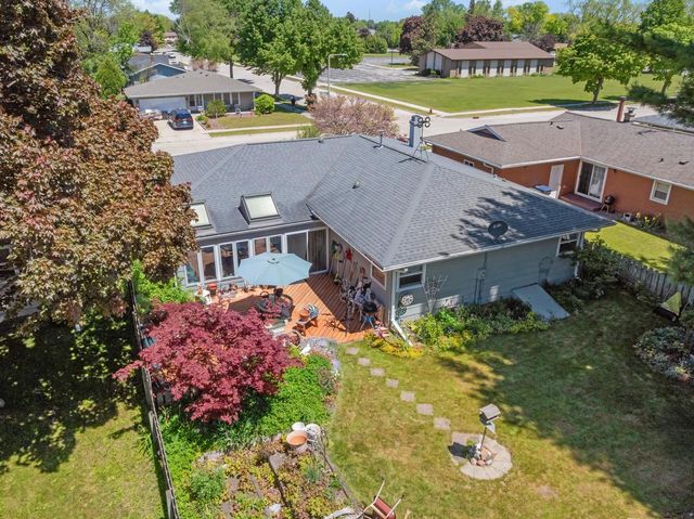 1237 Kaufmann AVENUE, Sheboygan, WI 53081