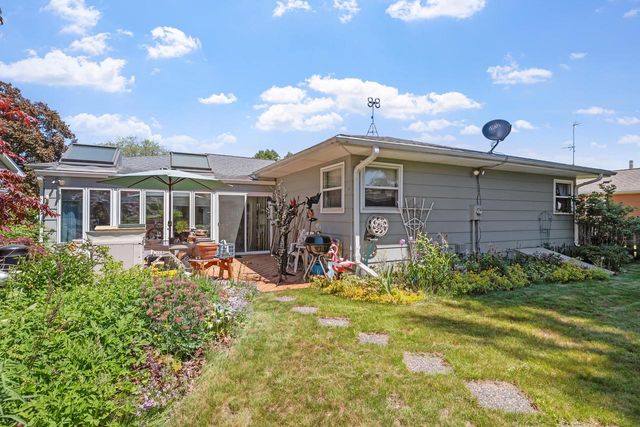 1237 Kaufmann AVENUE, Sheboygan, WI 53081