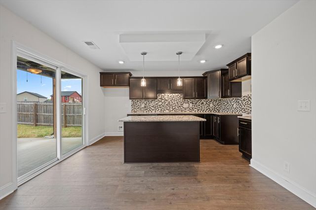 210 Notgrass Rd, Clarksville, TN 37042
