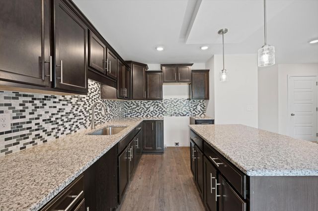 210 Notgrass Rd, Clarksville, TN 37042