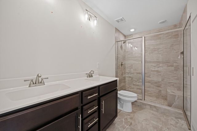 210 Notgrass Rd, Clarksville, TN 37042