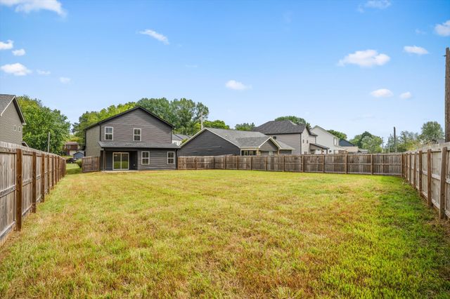 210 Notgrass Rd, Clarksville, TN 37042