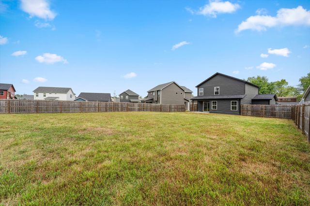 210 Notgrass Rd, Clarksville, TN 37042