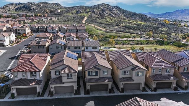 27321 Caprock Way, Moreno Valley, CA 92555