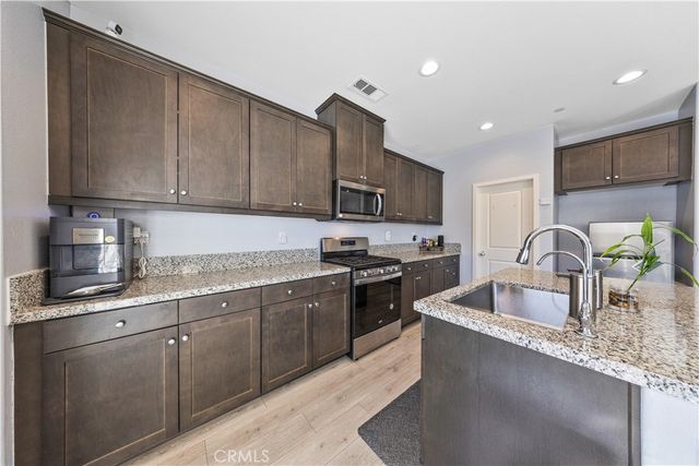 27321 Caprock Way, Moreno Valley, CA 92555