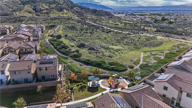 27321 Caprock Way, Moreno Valley, CA 92555