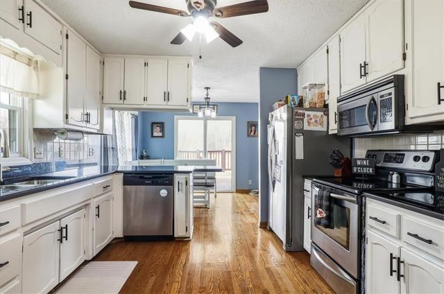 18123 Crestview Circle, Holt, MO 64048