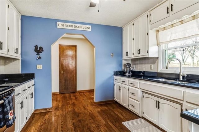 18123 Crestview Circle, Holt, MO 64048