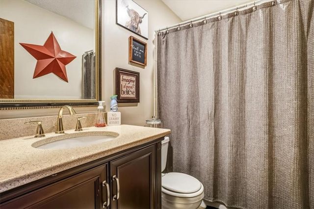 18123 Crestview Circle, Holt, MO 64048