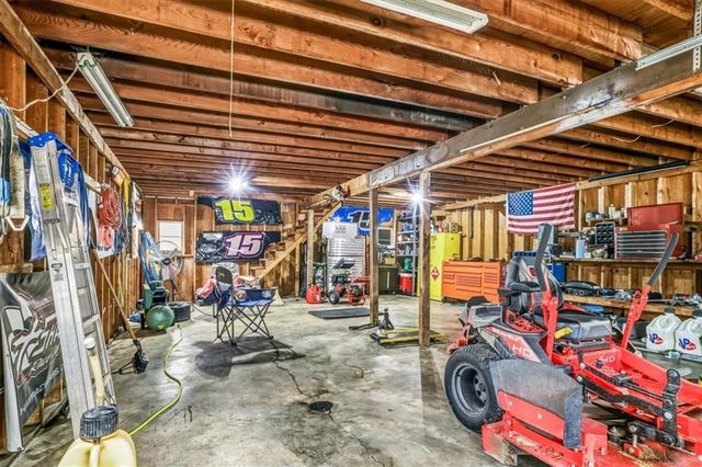 18123 Crestview Circle, Holt, MO 64048